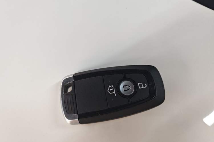 Used Ford Escape 2024 EcoBoost 245 Two-Wheel-Drive Titanium Edition Vehicle Key