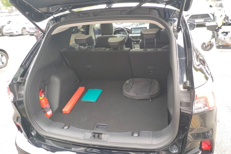 Used Ford Escape New Energy 2021 PHEV model Trunk