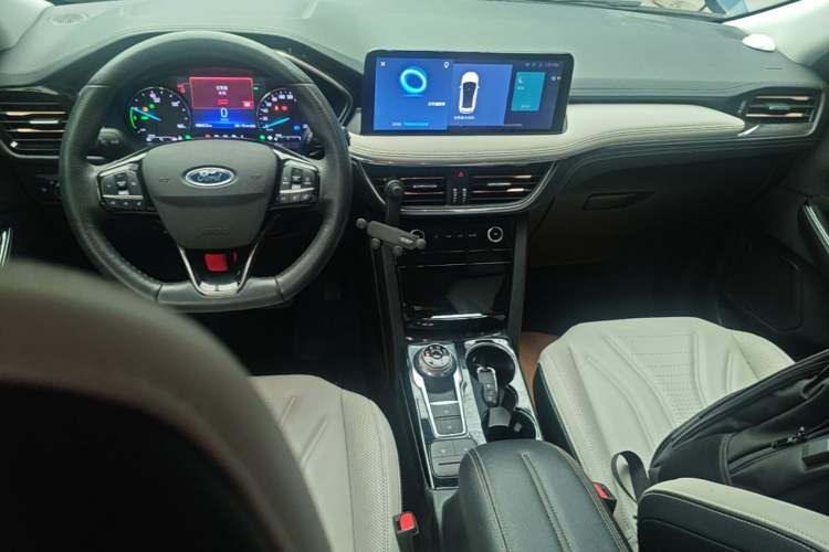 Used Ford Escape New Energy 2021 PHEV model Center Console