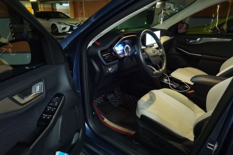 Used Ford Escape New Energy 2021 PHEV model Driver Seat
