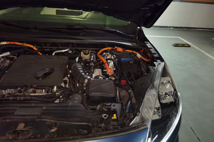 Used Ford Escape New Energy 2021 PHEV model Engine Bay Left
