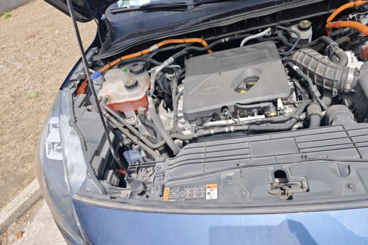 Used Ford Escape New Energy 2021 PHEV model Engine Bay Right