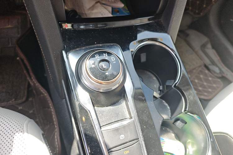 Used Ford Escape New Energy 2021 PHEV model Gear Lever