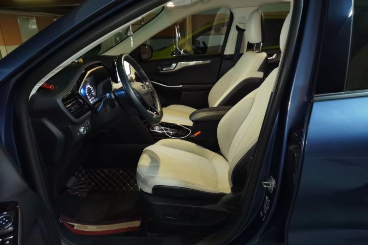 Used Ford Escape New Energy 2021 PHEV model Left Front Seat