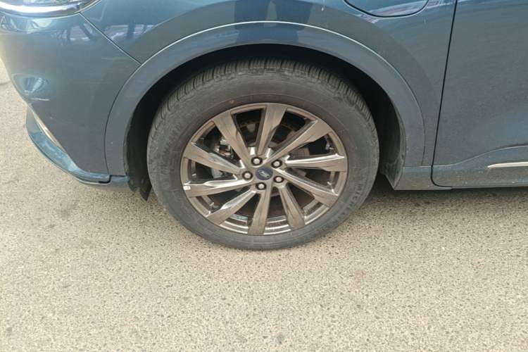 Used Ford Escape New Energy 2021 PHEV model Left Front Wheel Hub