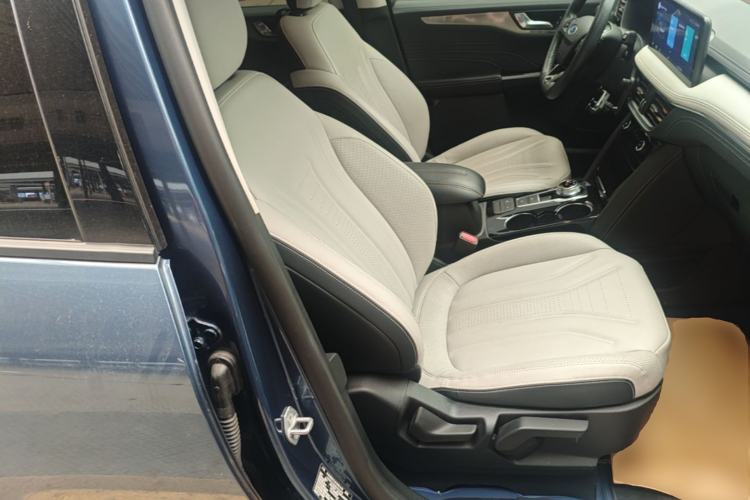 Used Ford Escape New Energy 2021 PHEV model Right Front Seat