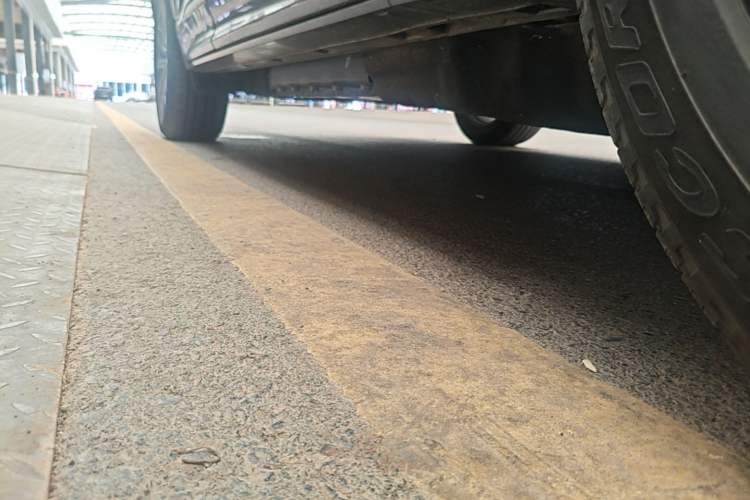 Used Ford Escape New Energy 2021 PHEV model Right Side Sill