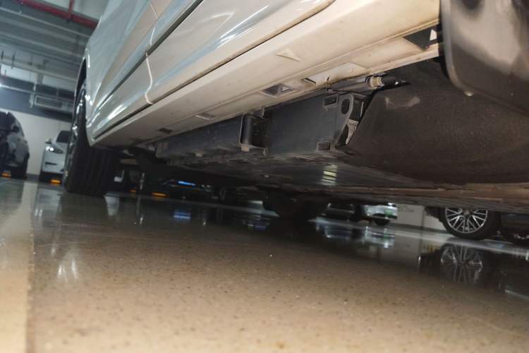 Used Ford Escape New Energy 2021 PHEV model Chassis Rear Left