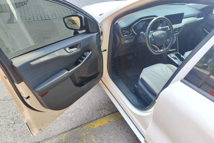 Used Ford Escape New Energy 2021 PHEV model Driver Seat