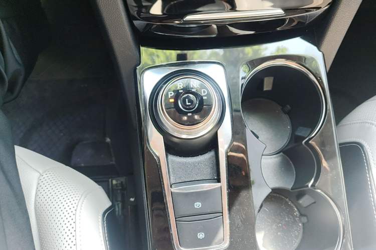 Used Ford Escape New Energy 2021 PHEV model Gear Lever