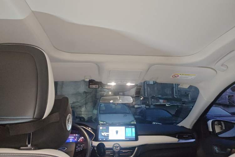 Used Ford Escape New Energy 2021 PHEV model Headliner