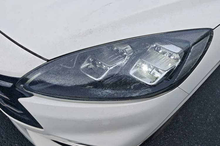 Used Ford Escape New Energy 2021 PHEV model Left Front Headlight