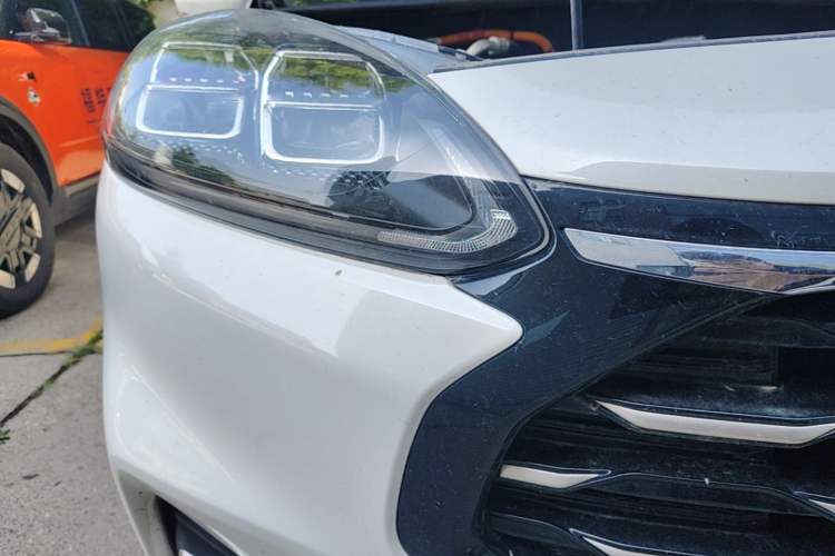 Used Ford Escape New Energy 2021 PHEV model Right Front Headlight