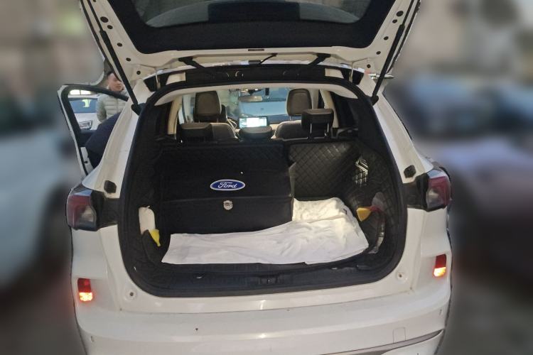 Used Ford Escape New Energy 2021 PHEV model Trunk