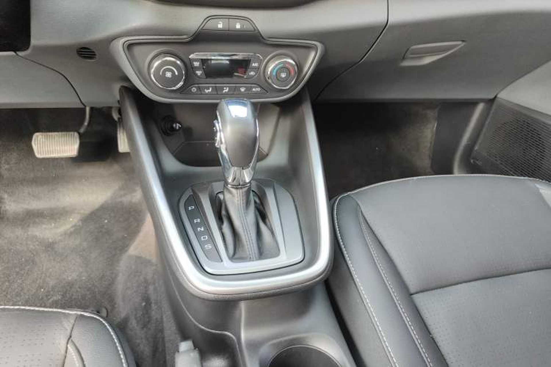Used Ford Escort 2015 1.5L Automatic Fashion Model Gear Lever