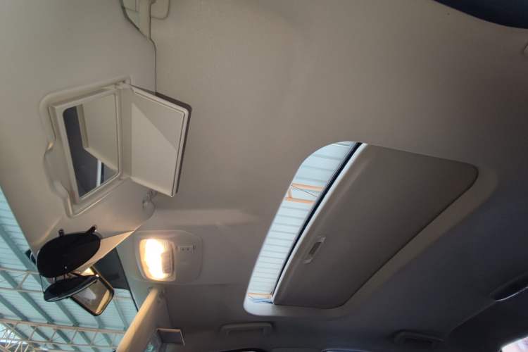 Used Ford Escort 2015 1.5L Automatic Fashion Model Headliner