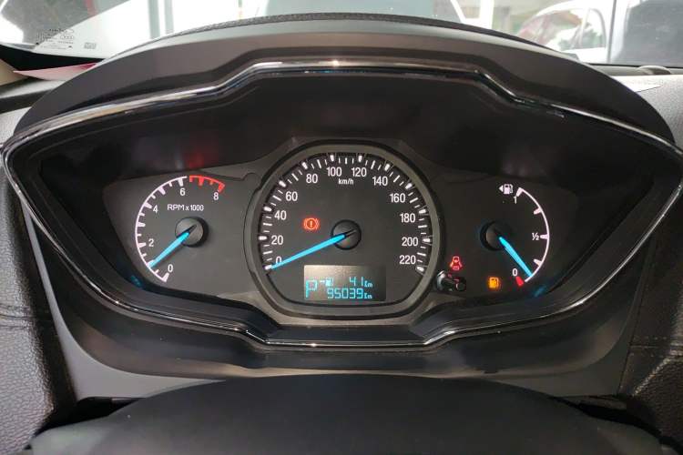 Used Ford Escort 2015 1.5L Automatic Fashion Model Instrument Cluster