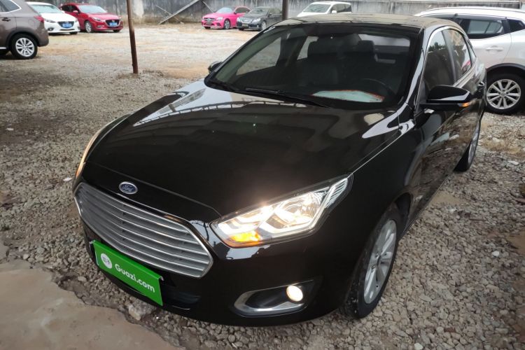 Used Ford Escort 2015 1.5L Automatic Fashion Model Left Front Headlight