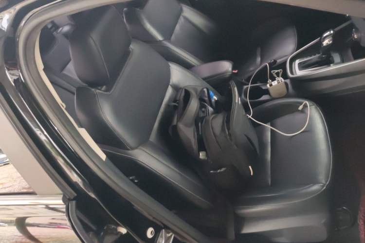 Used Ford Escort 2015 1.5L Automatic Fashion Model Right Front Seat