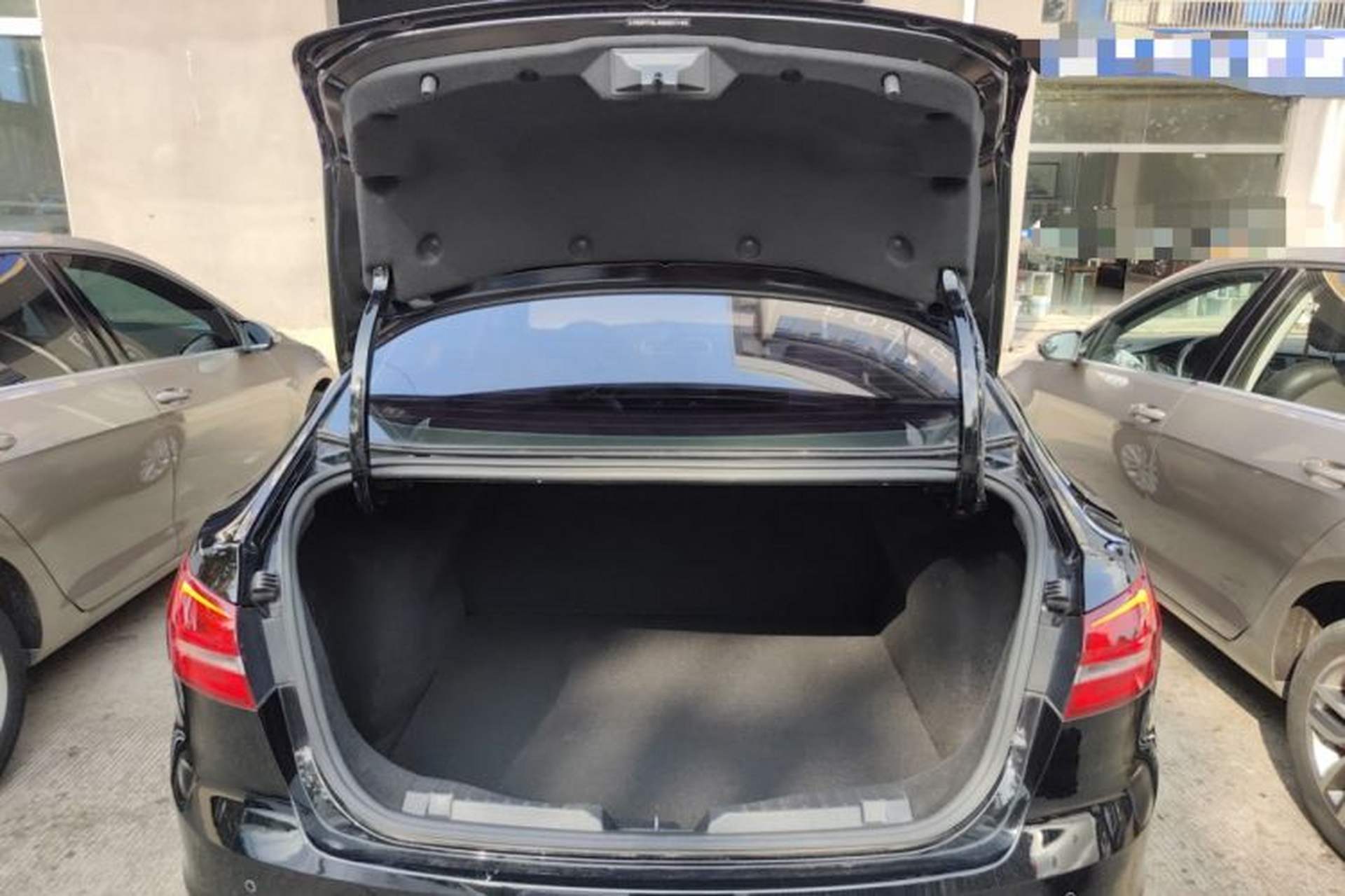 Used Ford Escort 2015 1.5L Automatic Fashion Model Trunk