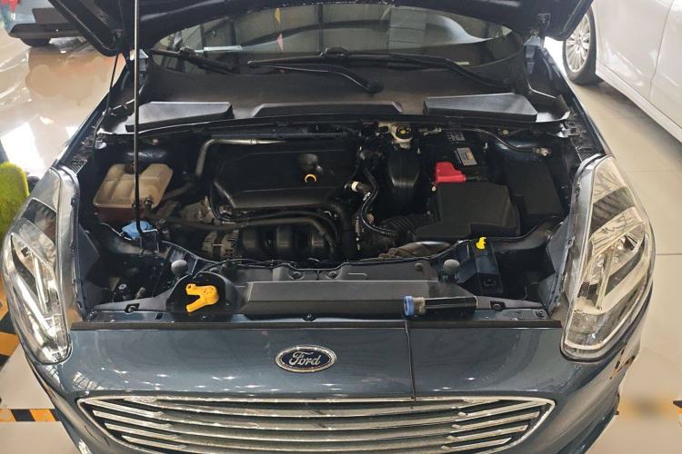 Used Ford Escort 2019 1.5L Automatic ZhiXiang Model Engine Bay