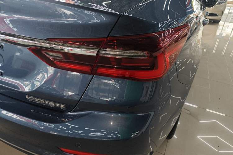 Used Ford Escort 2021 1.5L Automatic Diamond Edition Right Rear Taillight