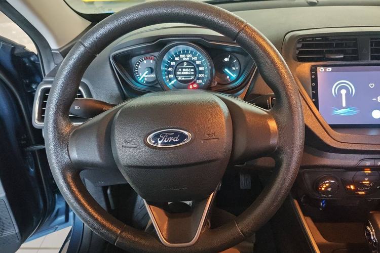 Used Ford Escort 2019 1.5L Automatic ZhiXiang Model Steering Wheel