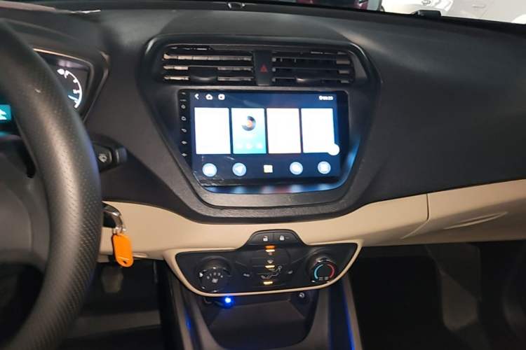 Used Ford Escort 2015 1.5L Manual Comfort Model Audio And AC Panel