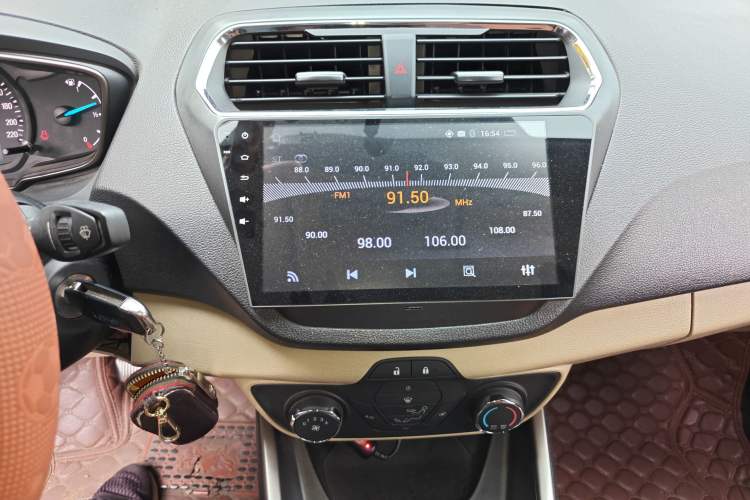 Used Ford Escort 2015 1.5L Manual Comfort Model Audio And AC Panel