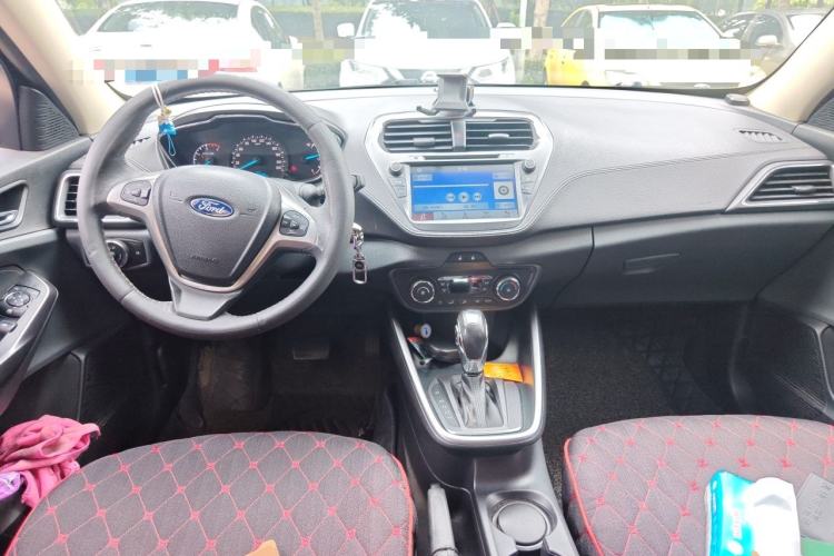 Used Ford Escort 2015 1.5L Automatic Fashion Model Center Console