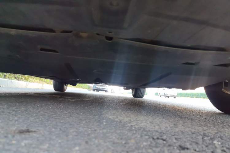 Used Ford Escort 2015 1.5L Manual Comfort Model Chassis Front