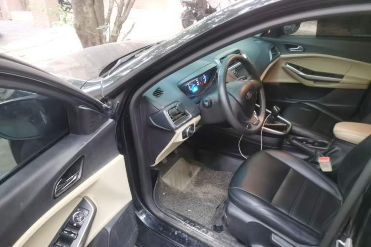 Used Ford Escort 2015 1.5L Manual Comfort Model Driver Seat
