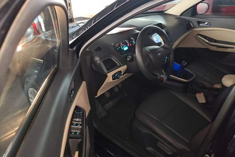 Used Ford Escort 2015 1.5L Manual Comfort Model Driver Seat