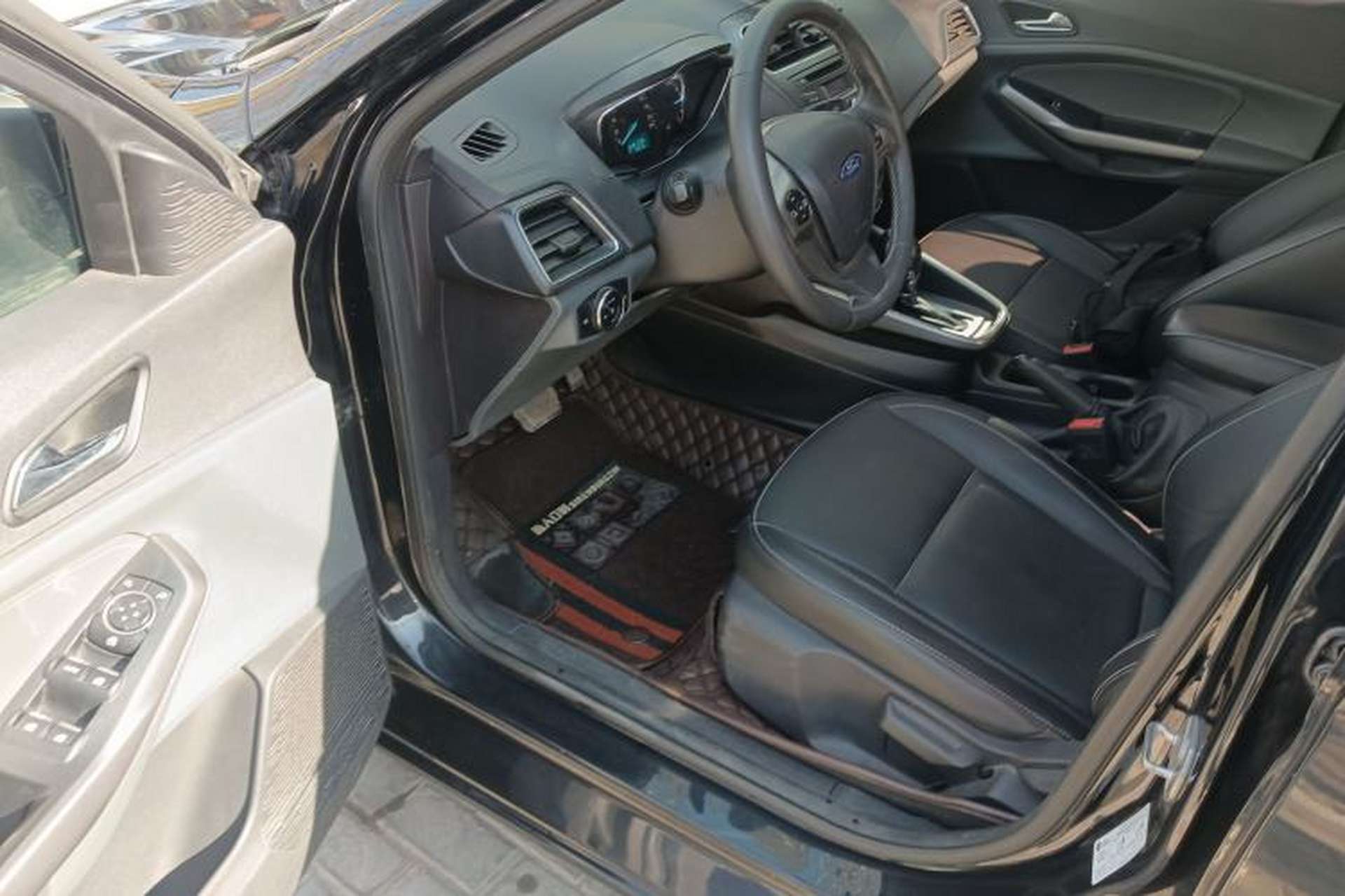 Used Ford Escort 2015 1.5L Automatic Fashion Model Driver Seat