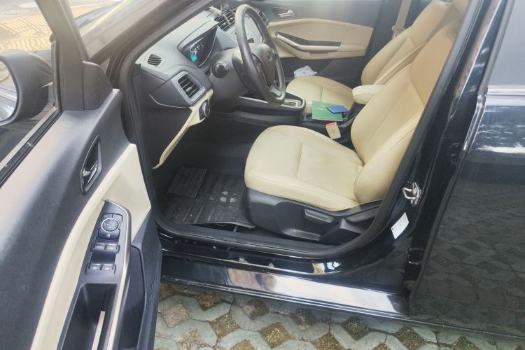Used Ford Escort 2015 1.5L Automatic Fashion Model Driver Seat