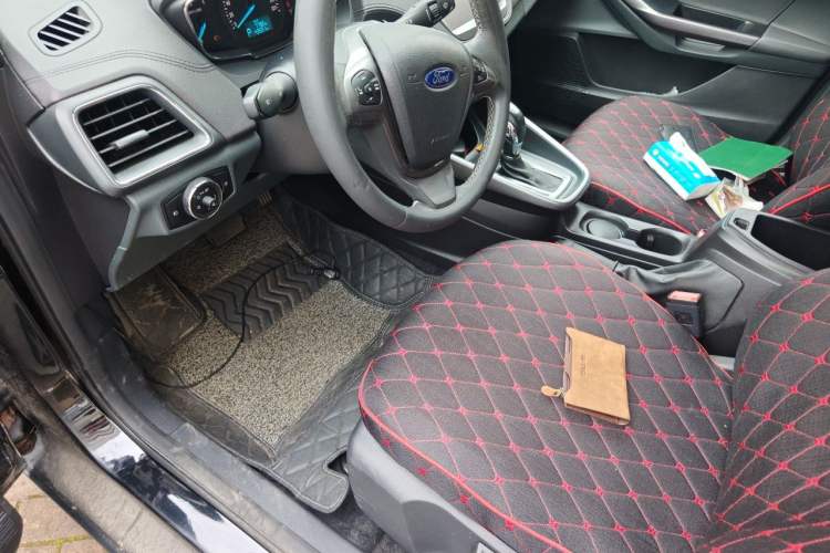 Used Ford Escort 2015 1.5L Automatic Fashion Model Driver Seat