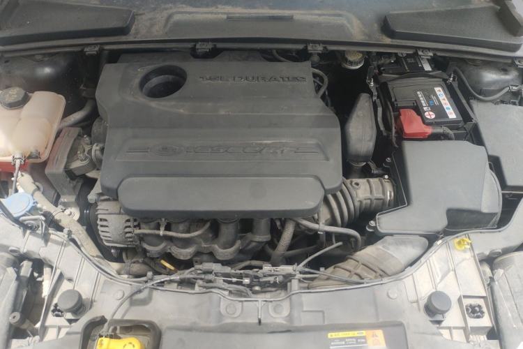 Used Ford Escort 2015 1.5L Automatic Fashion Model Engine Bay