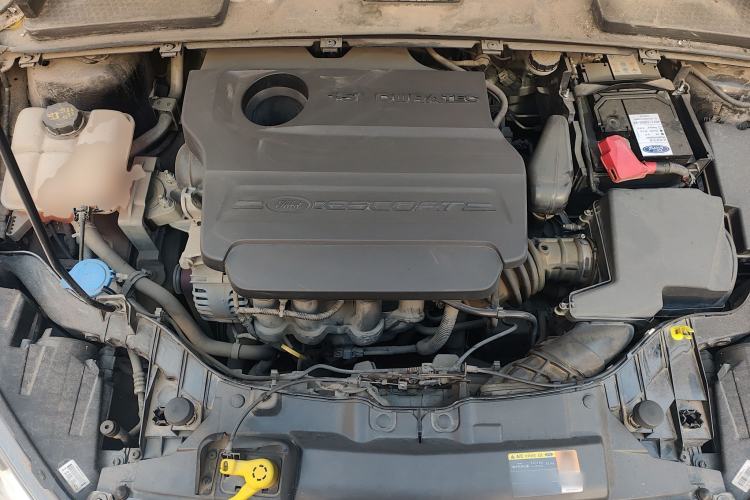 Used Ford Escort 2015 1.5L Automatic Comfort Edition Engine Bay