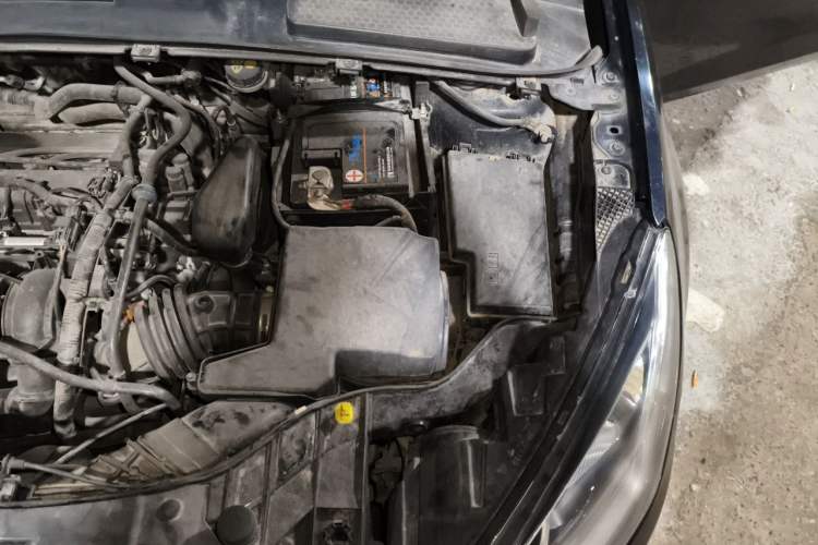 Used Ford Escort 2015 1.5L Automatic Comfort Edition Engine Bay Left