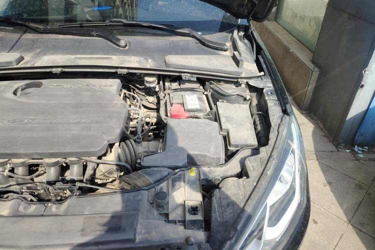 Used Ford Escort 2015 1.5L Manual Fashion Edition Engine Bay Left