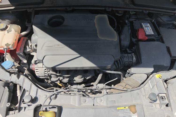 Used Ford Escort 2015 1.5L Automatic Fashion Model Engine Bay