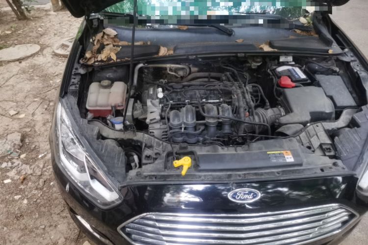 Used Ford Escort 2015 1.5L Manual Comfort Model Engine Bay Right