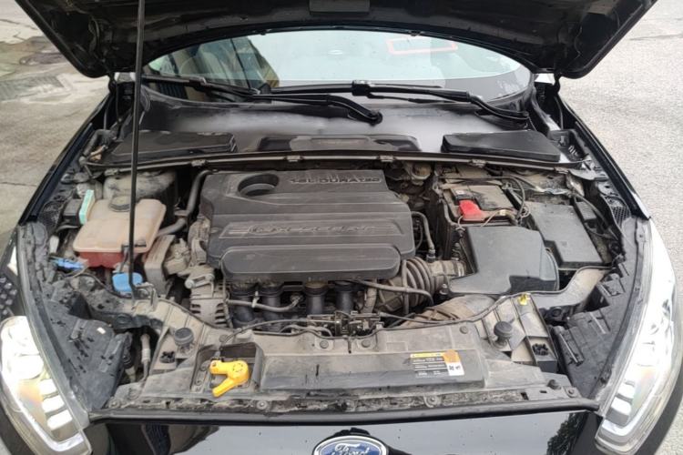 Used Ford Escort 2015 1.5L Manual Fashion Edition Engine Bay
