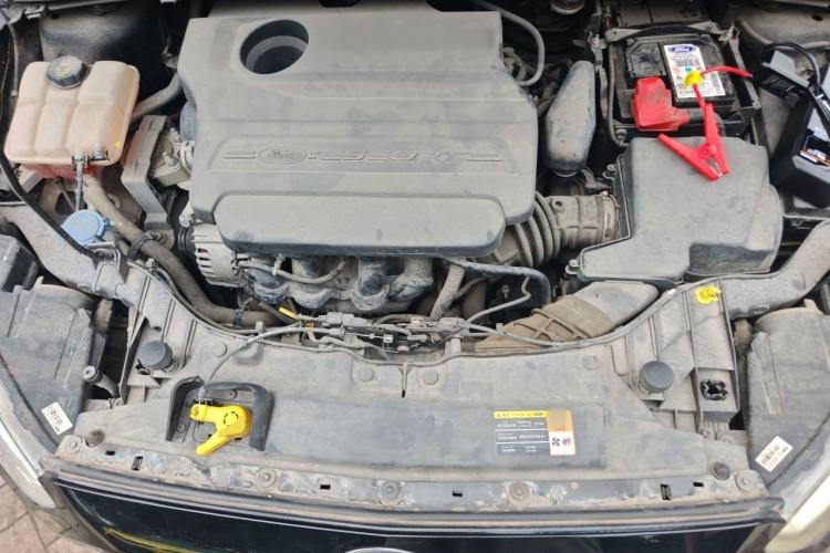 Used Ford Escort 2015 1.5L Automatic Fashion Model Engine Bay