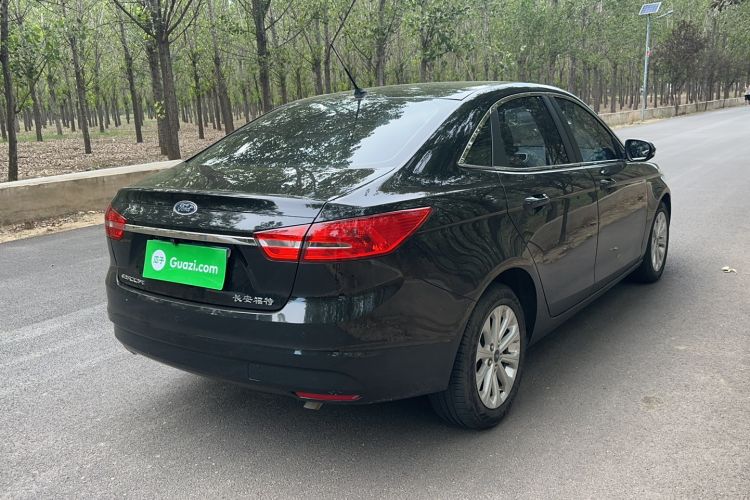 Used Ford Escort 2015 1.5L Automatic Fashion Model Exterior 6