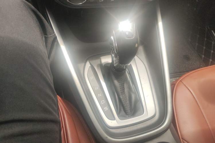 Used Ford Escort 2015 1.5L Automatic Fashion Model Gear Lever