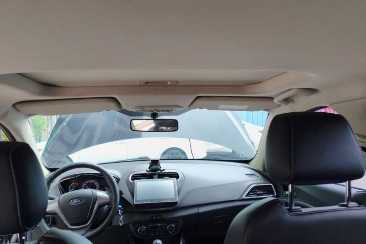 Used Ford Escort 2015 1.5L Manual Fashion Edition Headliner