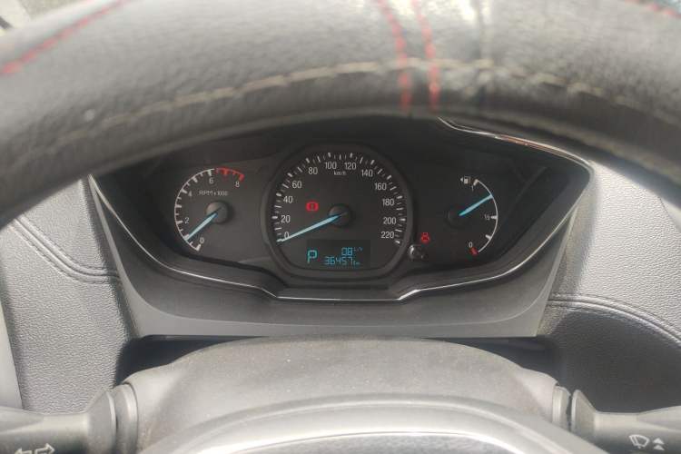 Used Ford Escort 2015 1.5L Automatic Fashion Model Instrument Cluster