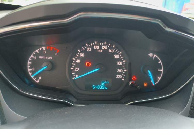 Used Ford Escort 2015 1.5L Manual Fashion Edition Instrument Cluster