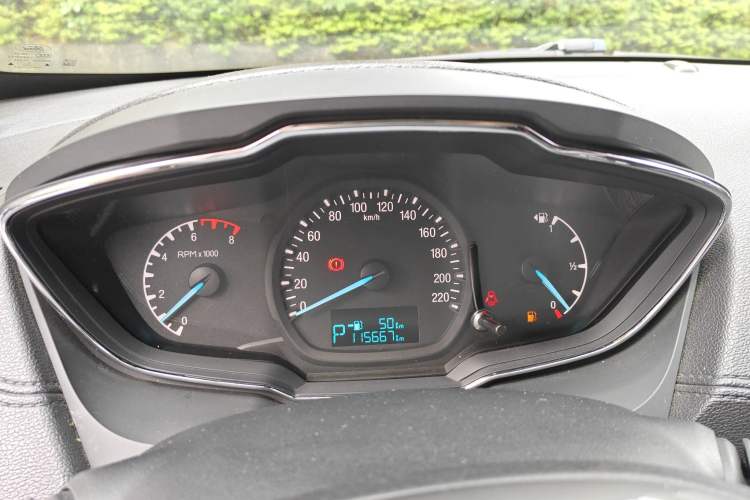Used Ford Escort 2015 1.5L Automatic Fashion Model Instrument Cluster